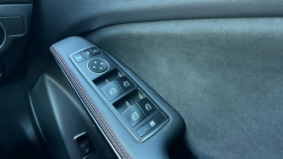 Used Mercedes-Benz GLA 2018 for sale - 77021889: Photo 48