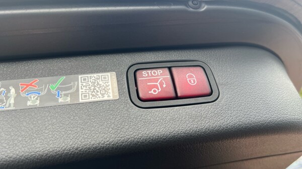 Used Mercedes-Benz C-Class 2024 for sale - 75471908: Photo 59