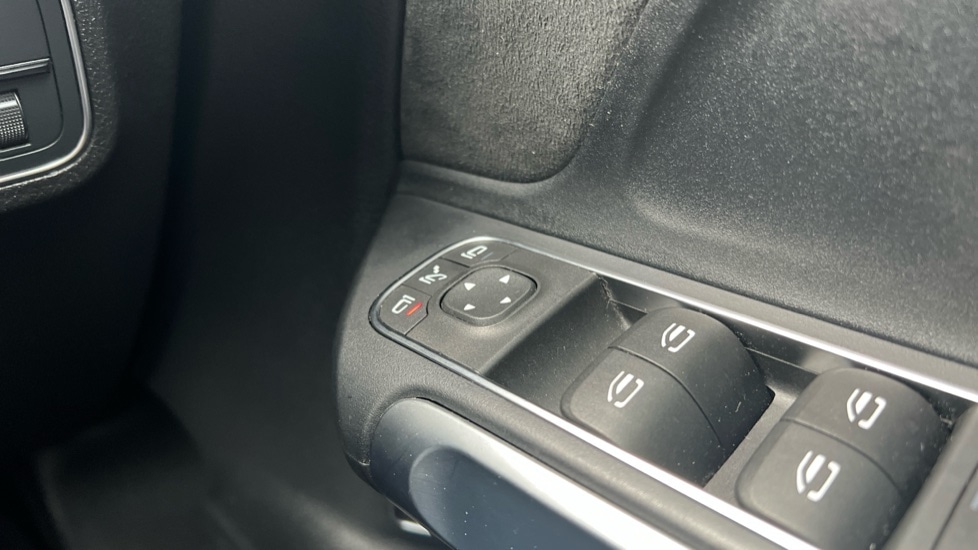 Used Mercedes-Benz EQB 2022 for sale - 76452193: Photo 52