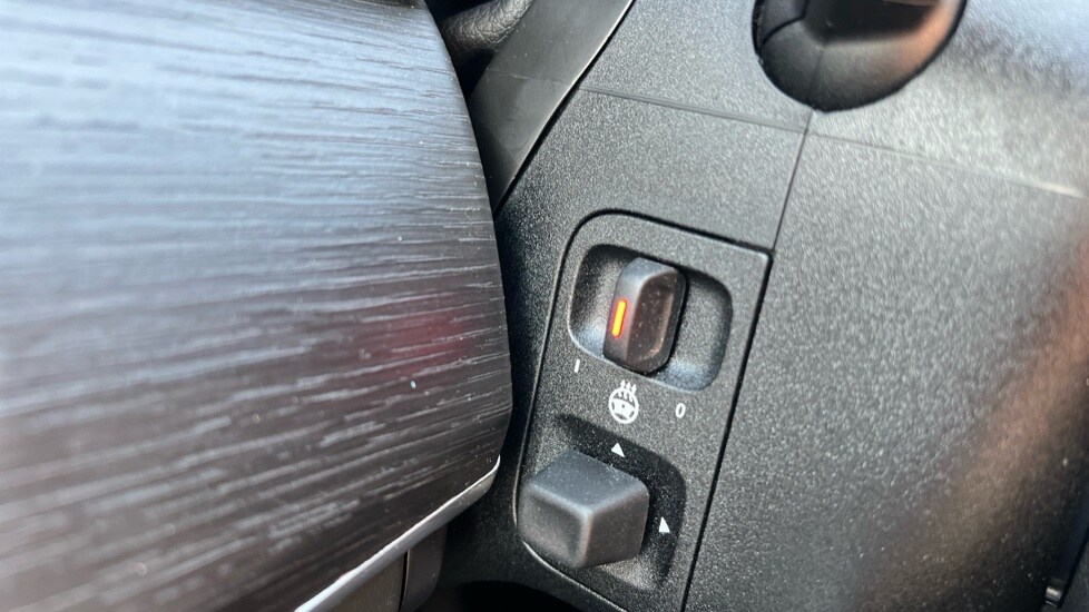 Used Mercedes-Benz GLS 2023 for sale - 76452194: Photo 70