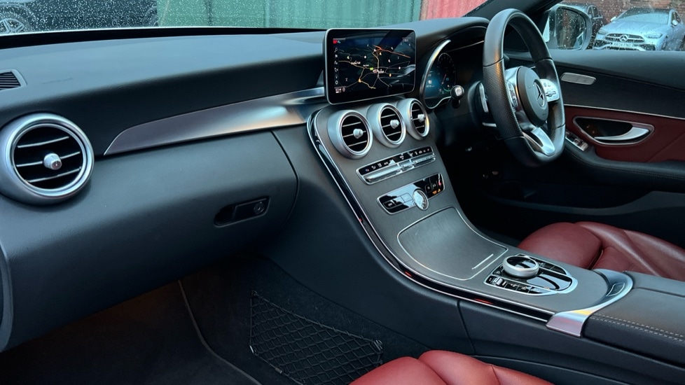 Used Mercedes-Benz C Class 2021 for sale - 76999519: Photo 11