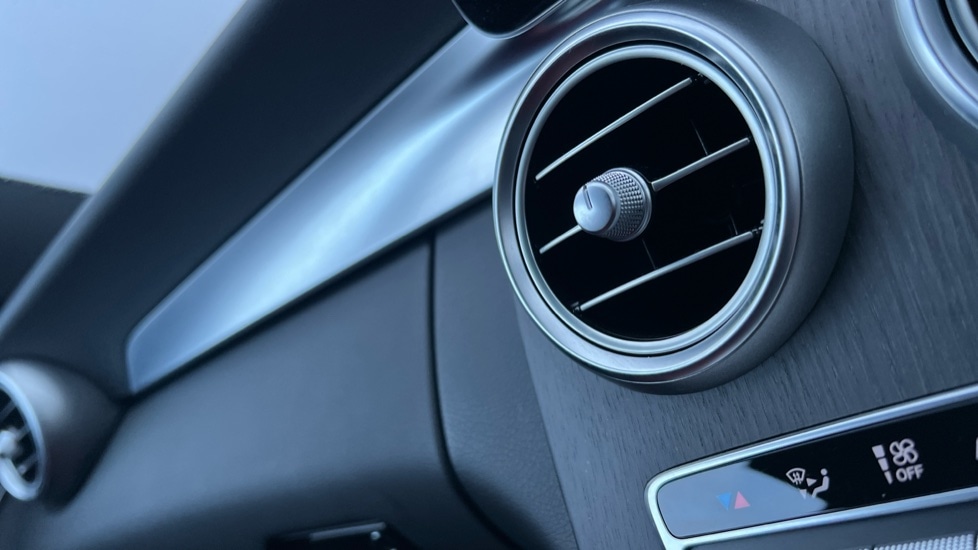 Used Mercedes-Benz C Class 2021 for sale - 76999519: Photo 57