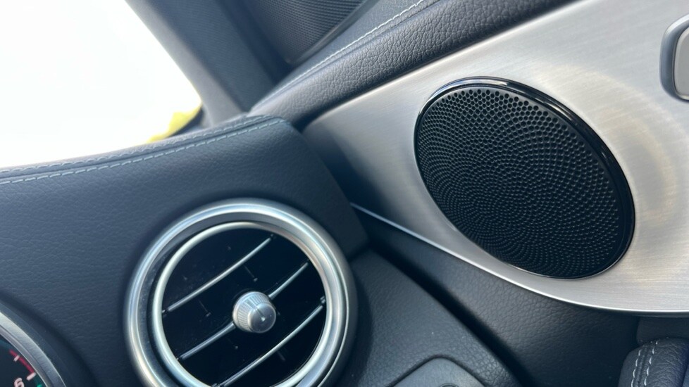 Used Mercedes-Benz GLC 2022 for sale - 76888629: Photo 52