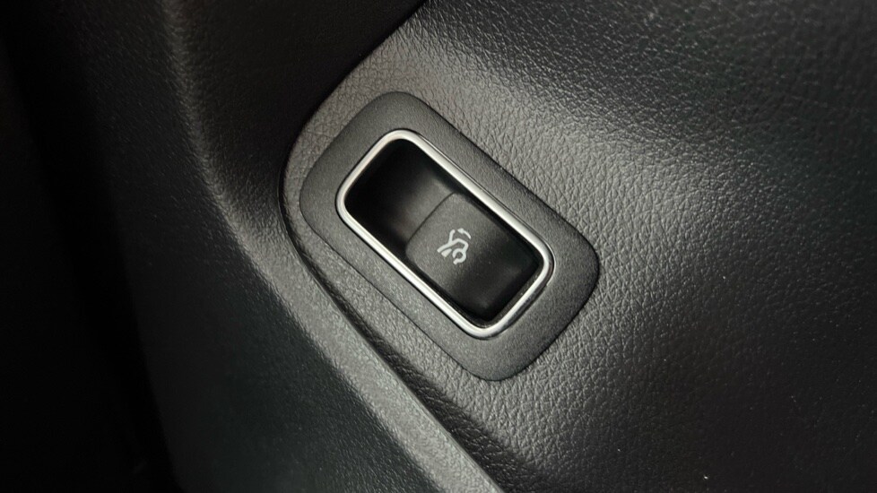 Used Mercedes-Benz CLA 2024 for sale - 76691588: Photo 61