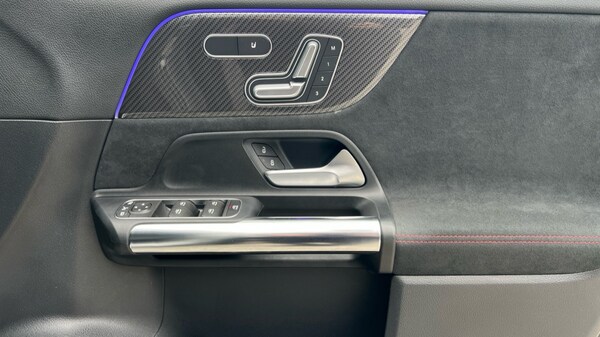 Used Mercedes-Benz GLA 2021 for sale - 76190914: Photo 37