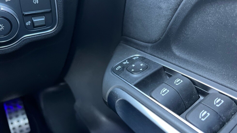 Used Mercedes-Benz GLB 2022 for sale - 76393660: Photo 50