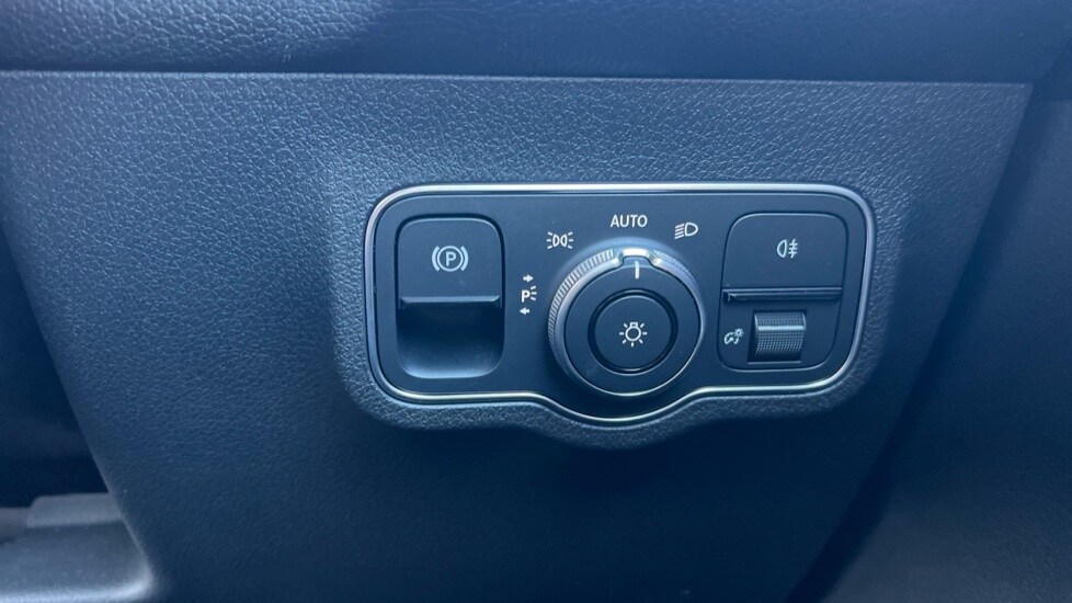 Used Mercedes-Benz GLB 2022 for sale - 76393660: Photo 52