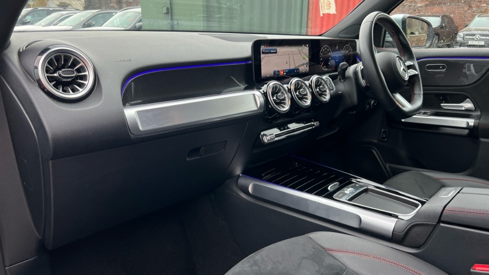 Used Mercedes-Benz GLB 2025 for sale - 76272976: Photo 11