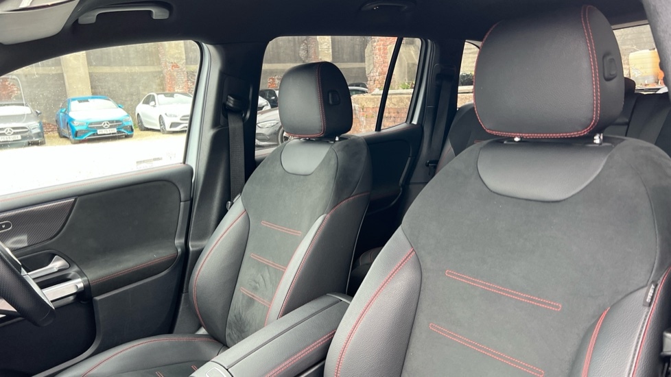 Used Mercedes-Benz GLB 2025 for sale - 76272976: Photo 14