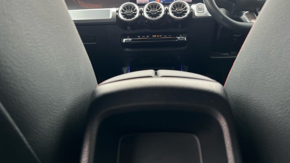 Used Mercedes-Benz GLB 2025 for sale - 76272976: Photo 36