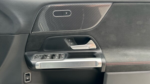 Used Mercedes-Benz GLB 2025 for sale - 76272976: Photo 37