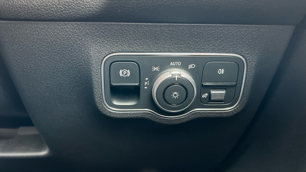 Used Mercedes-Benz GLB 2025 for sale - 76272976: Photo 53