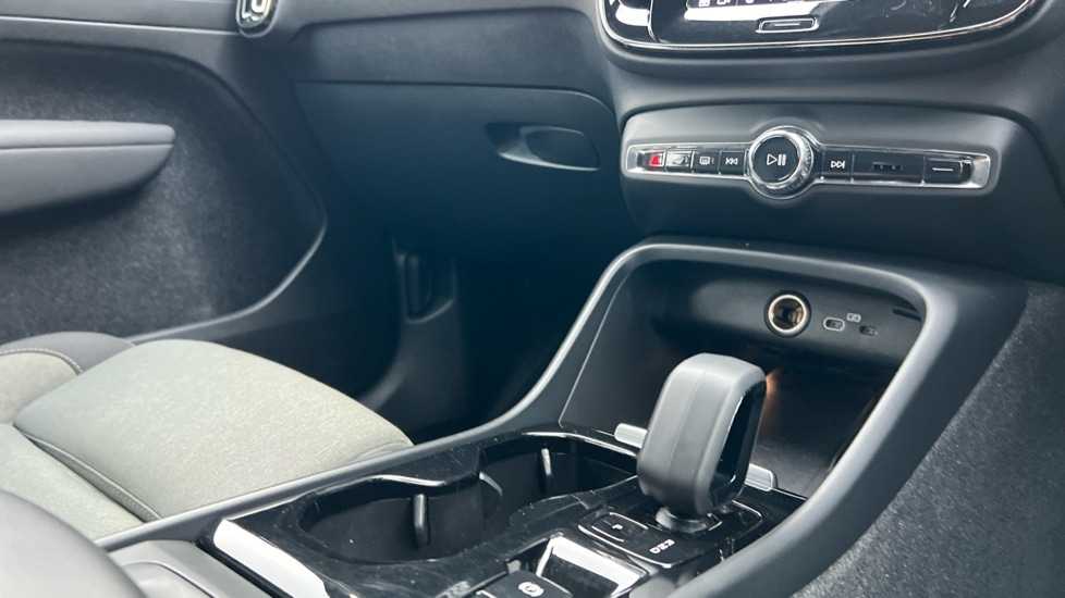 Used Volvo XC40 2022 for sale - 76415145: Photo 28