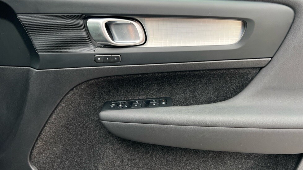 Used Volvo XC40 2022 for sale - 76415145: Photo 30