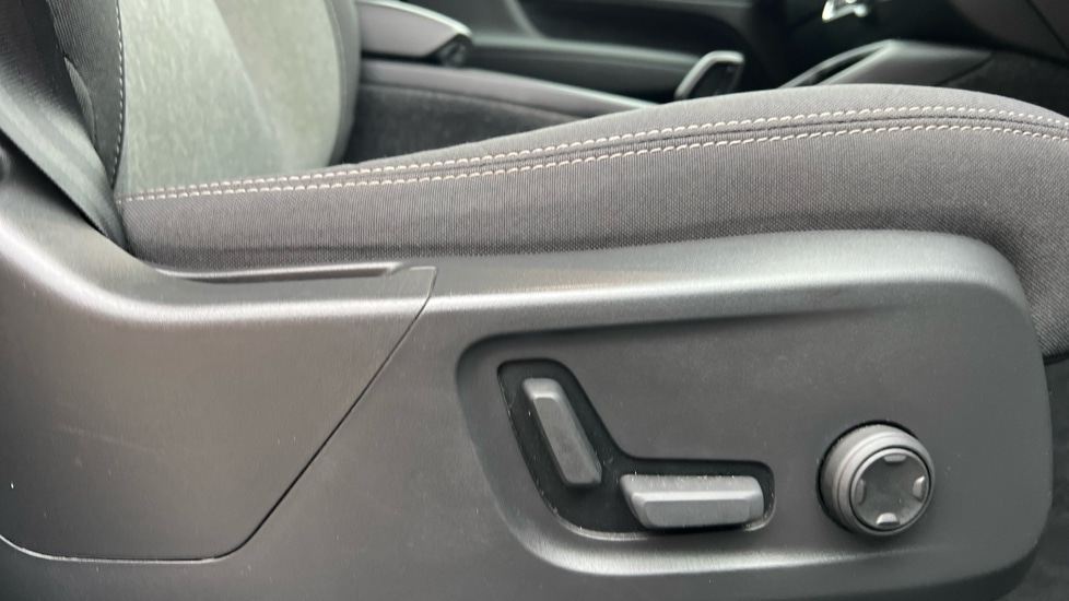 Used Volvo XC40 2022 for sale - 76415145: Photo 32