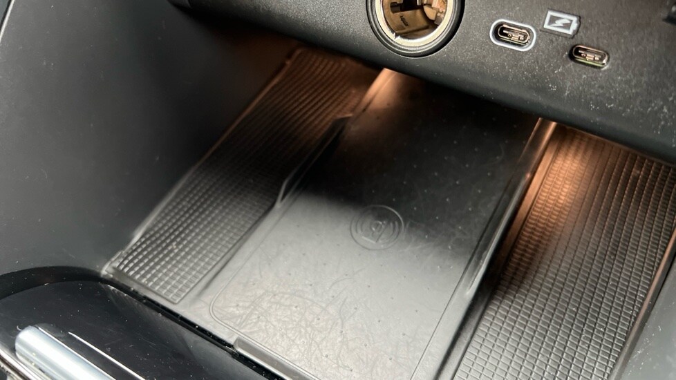 Used Volvo XC40 2022 for sale - 76415145: Photo 54