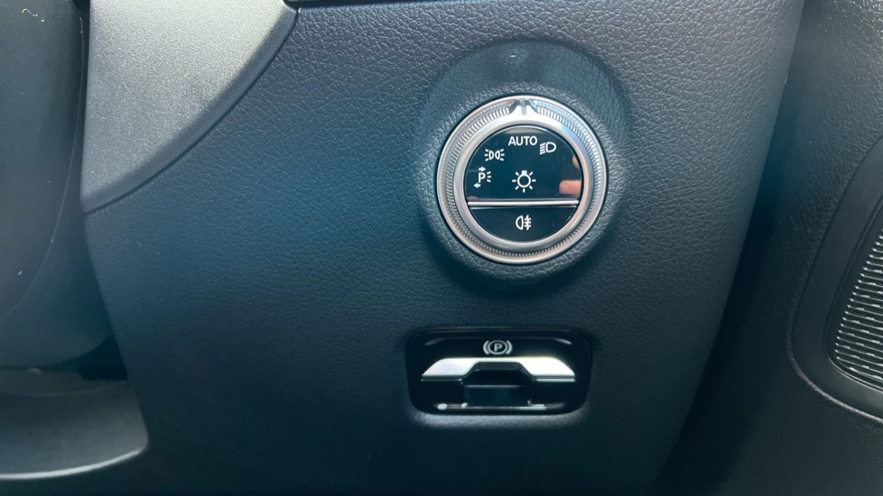 Used Mercedes-Benz C Class 2022 for sale - 76328226: Photo 50