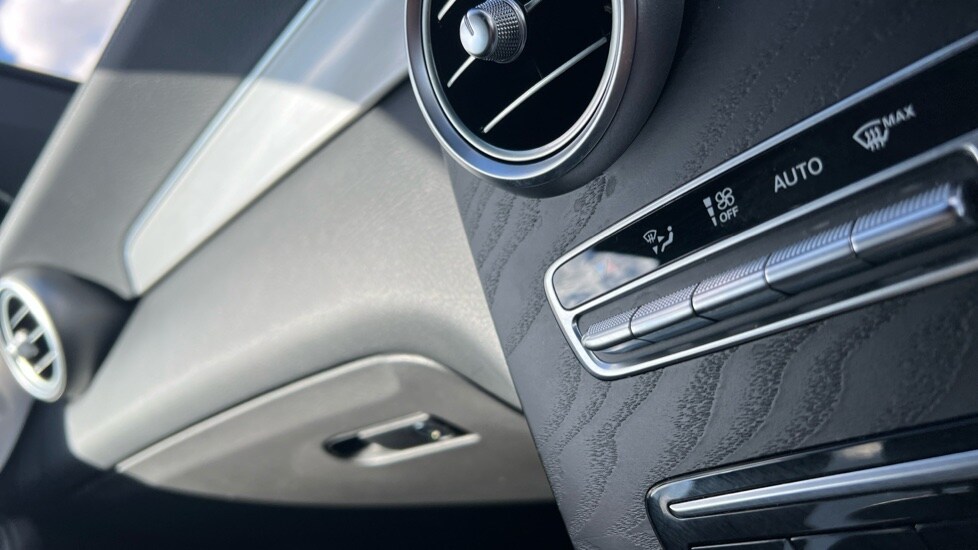 Used Mercedes-Benz GLC 2022 for sale - 77067738: Photo 56