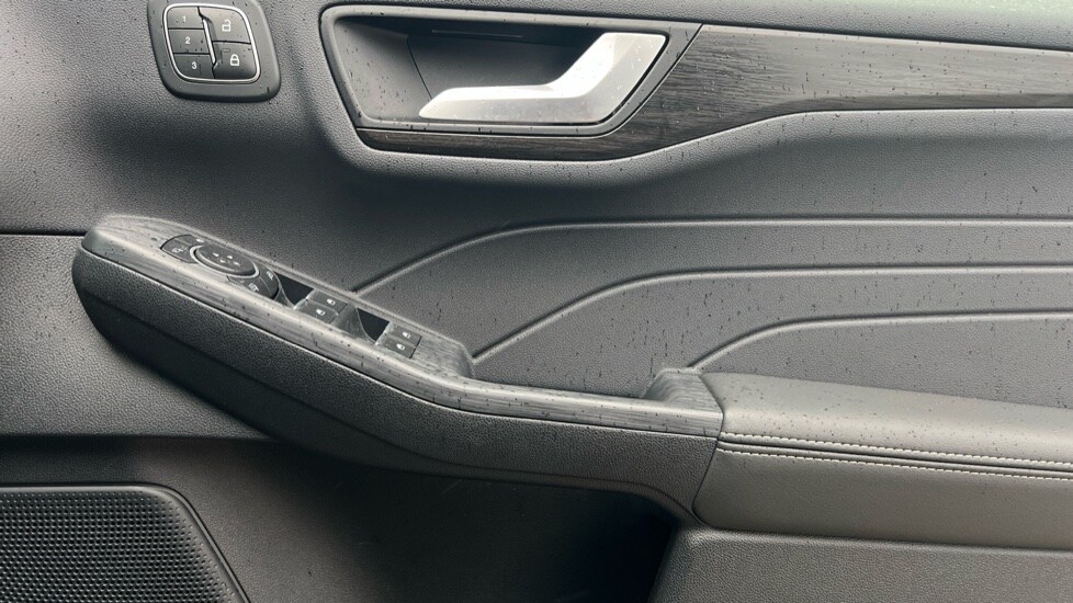 Used Ford Kuga 2023 for sale - 76434812: Photo 30