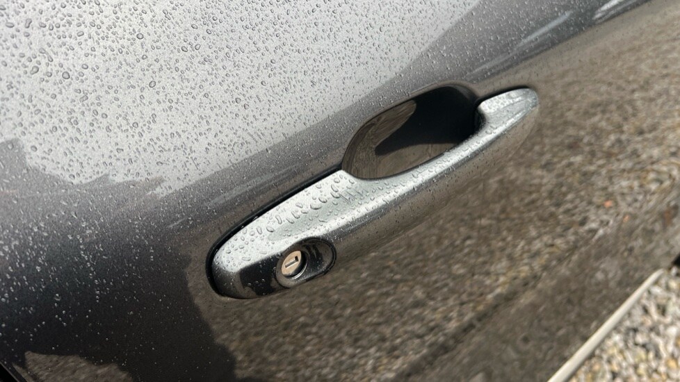 Used Ford Kuga 2023 for sale - 76434812: Photo 40