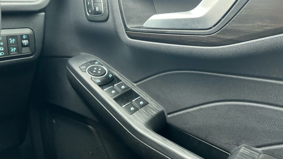 Used Ford Kuga 2023 for sale - 76434812: Photo 48