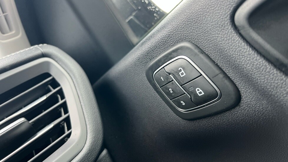 Used Ford Kuga 2023 for sale - 76434812: Photo 50