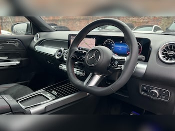 Used Mercedes-Benz GLB 2024 for sale - 76466173: Photo