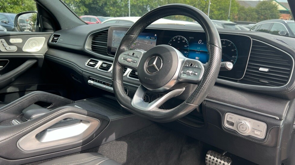 Used Mercedes-Benz GLE 2021 for sale - 76552311: Photo 3