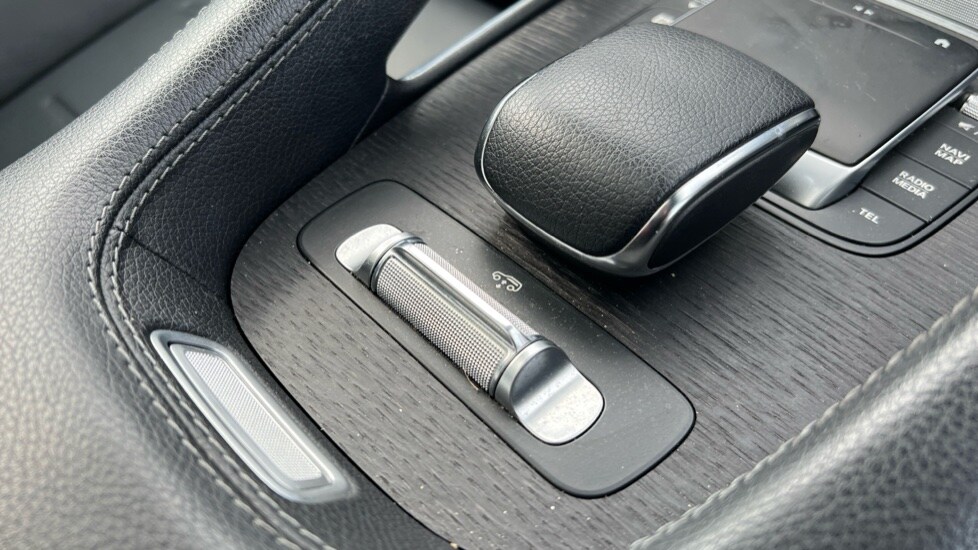 Used Mercedes-Benz GLE 2021 for sale - 76552311: Photo 59