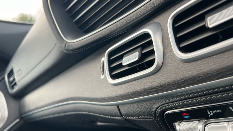 Used Mercedes-Benz GLE 2021 for sale - 76552311: Photo 60