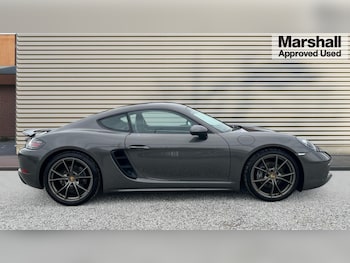 Used Porsche Cayman 2017 for sale - 76203780: Photo 2