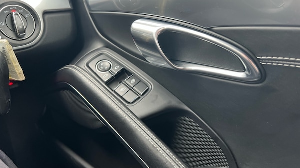 Used Porsche Cayman 2017 for sale - 76203780: Photo 48