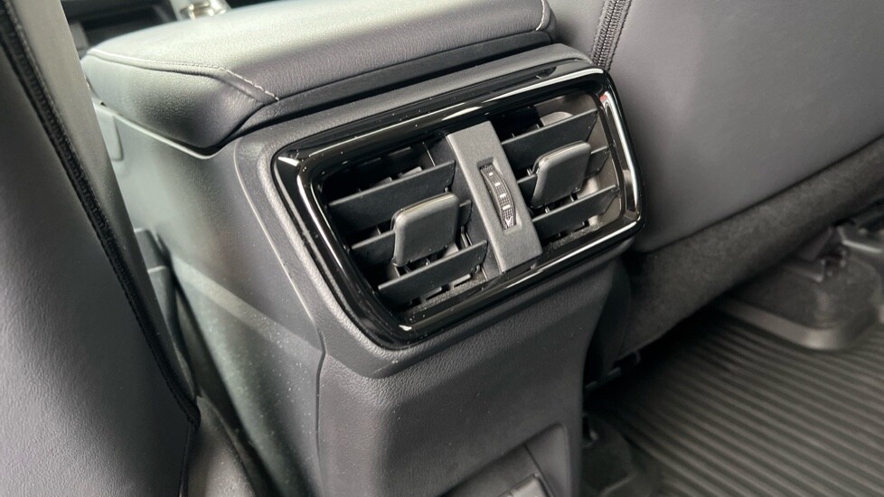 Vehicle 33