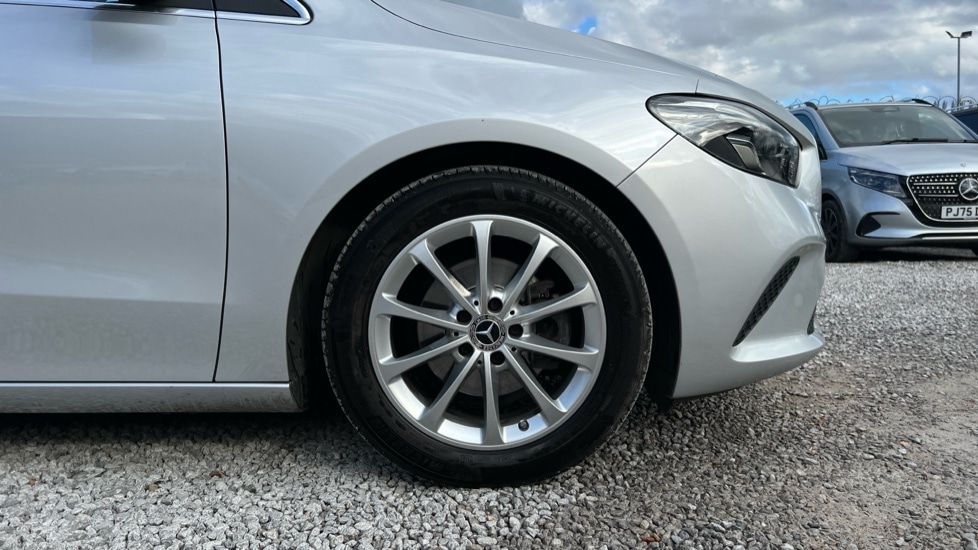 Used Mercedes-Benz B Class 2019 for sale - 76328362: Photo 5