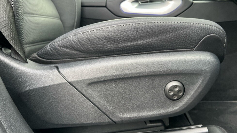 Used Mercedes-Benz GLE 2025 for sale - 76261498: Photo 39