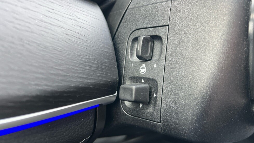 Used Mercedes-Benz GLE 2025 for sale - 76261498: Photo 62