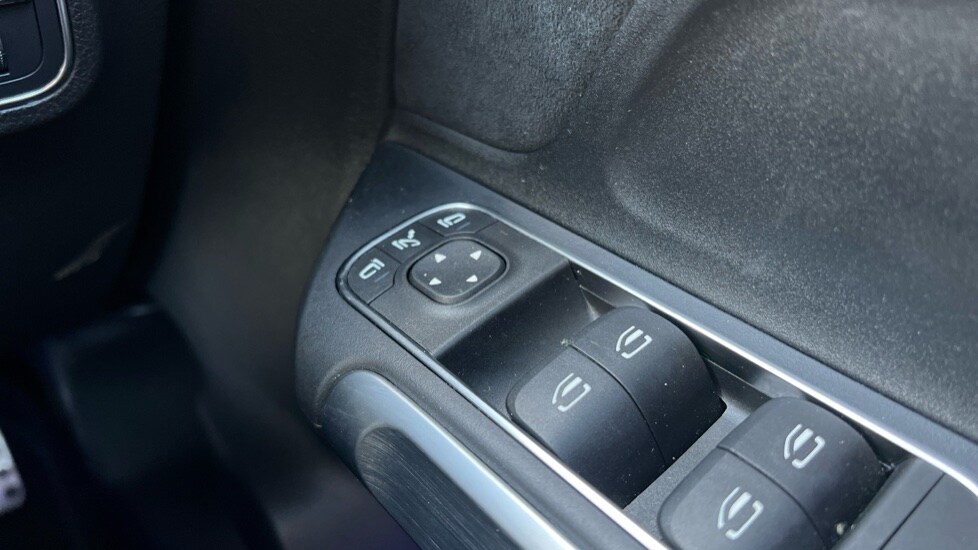 Used Mercedes-Benz EQB 2022 for sale - 76261467: Photo 53