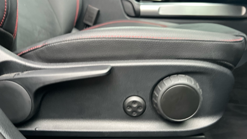 Used Mercedes-Benz GLB 2024 for sale - 77057756: Photo 39