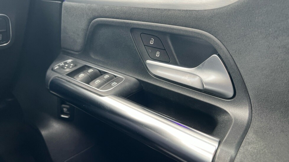 Used Mercedes-Benz EQA 2021 for sale - 76442069: Photo 52