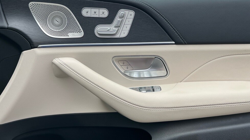 Used Mercedes-Benz GLE 2024 for sale - 76261709: Photo 37