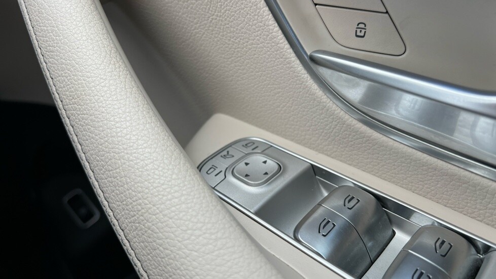 Used Mercedes-Benz GLE 2024 for sale - 76261709: Photo 52