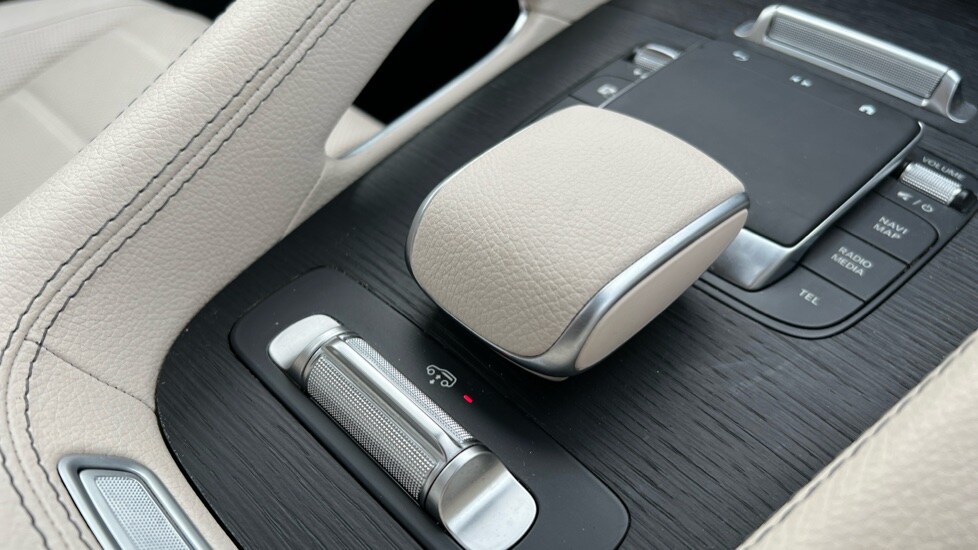 Used Mercedes-Benz GLE 2024 for sale - 76261709: Photo 57