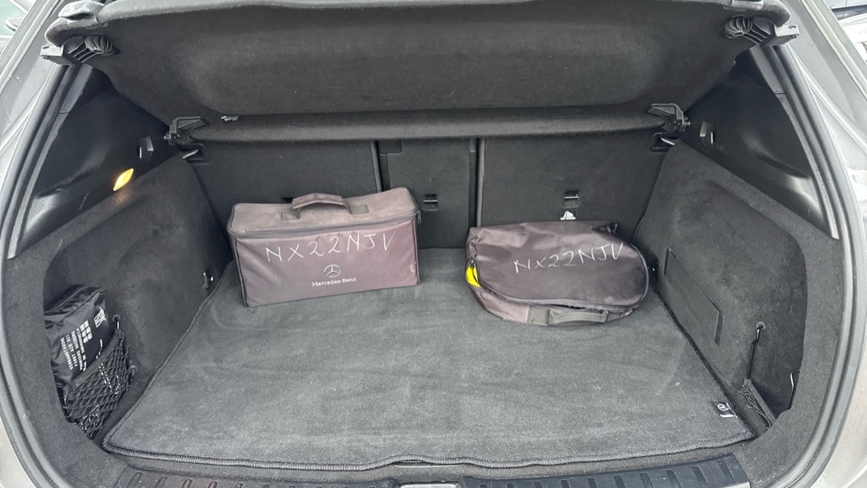 Used Mercedes-Benz EQA 2022 for sale - 77025330: Photo 17