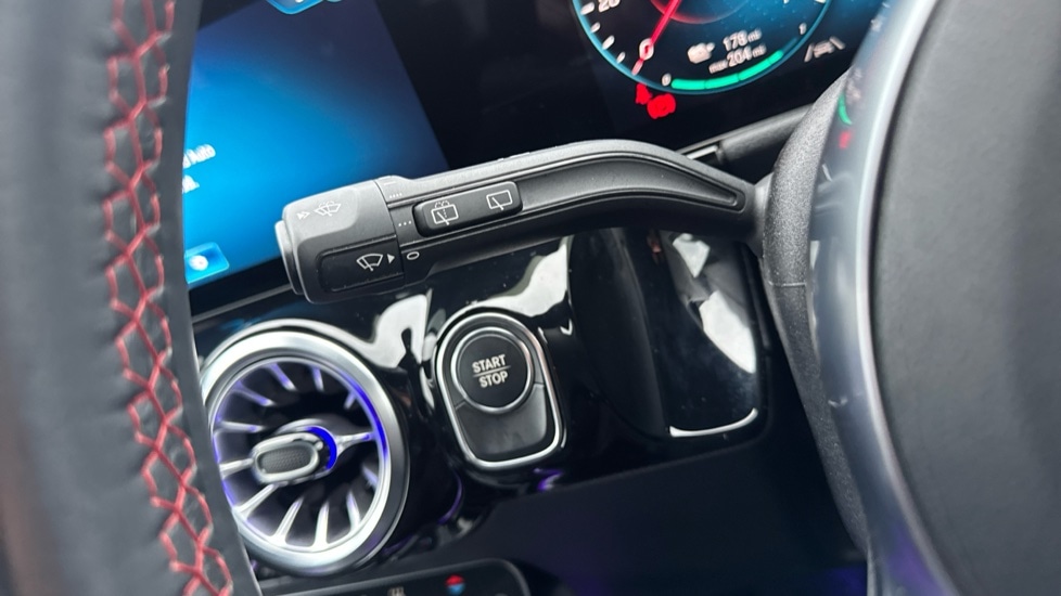 Used Mercedes-Benz EQA 2022 for sale - 77025330: Photo 32