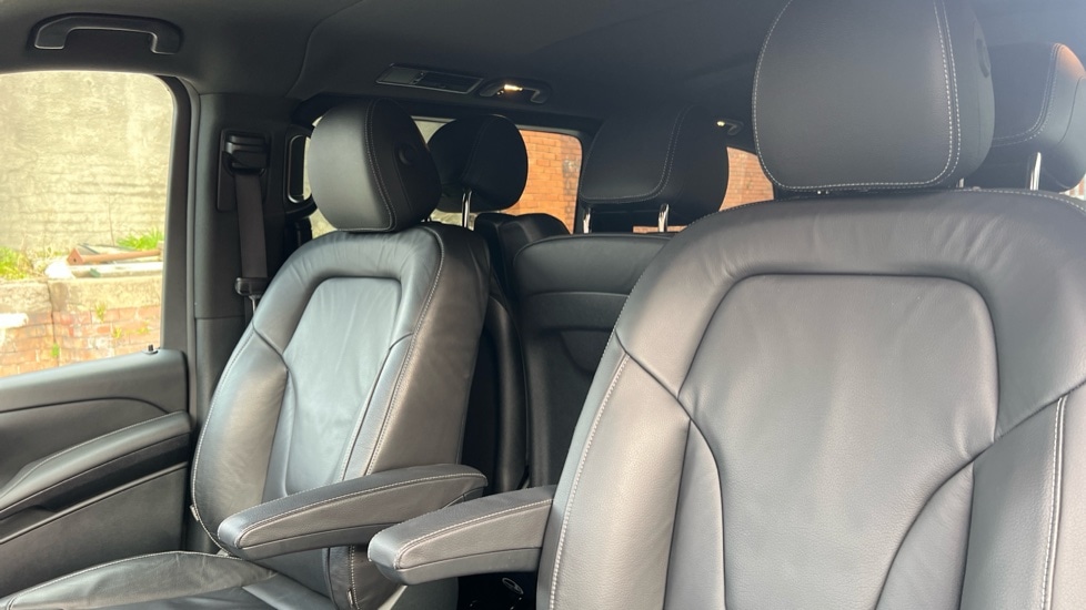 Used Mercedes-Benz V-Class 2024 for sale - 76766078: Photo 14