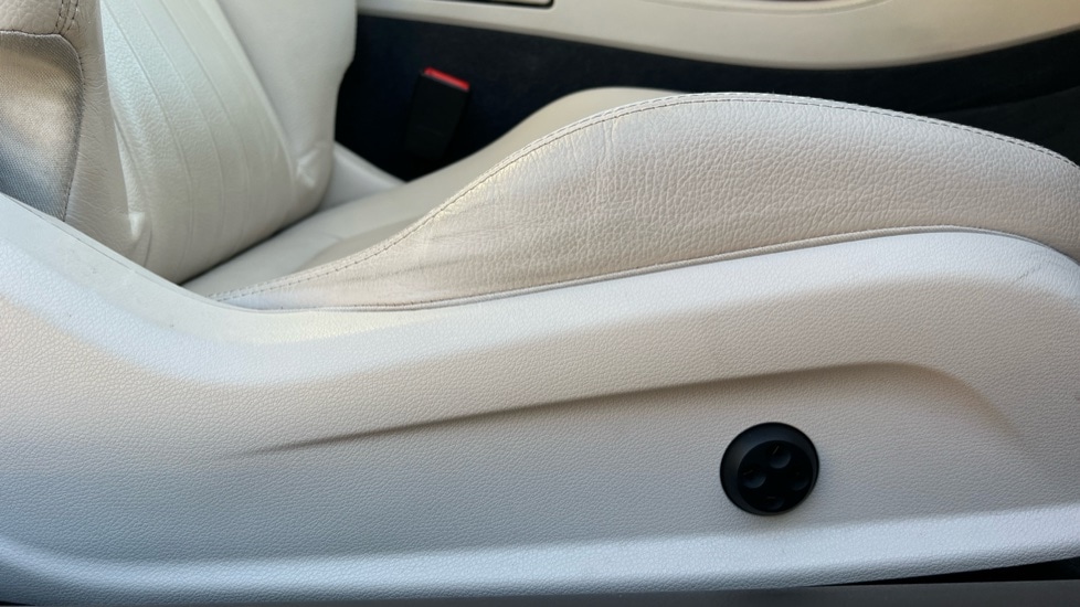 Used Mercedes-Benz E Class 2021 for sale - 76563850: Photo 39