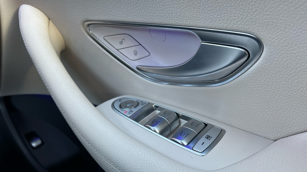 Used Mercedes-Benz E Class 2021 for sale - 76563850: Photo 56