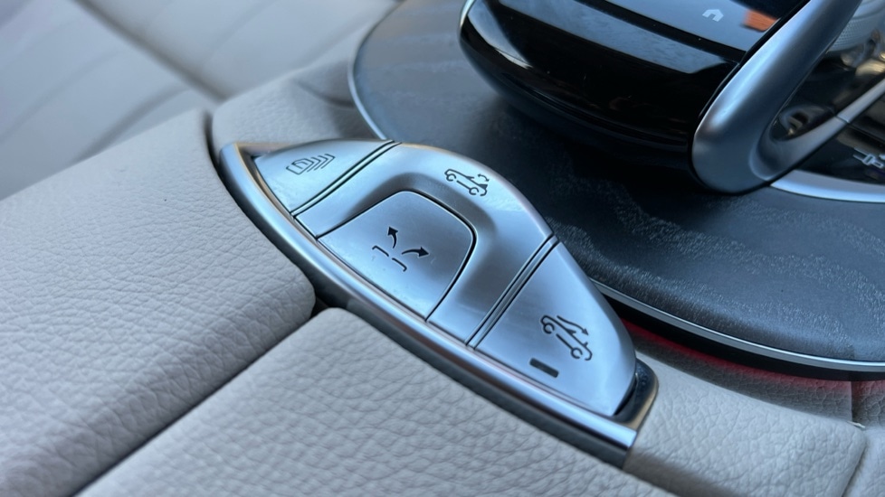 Used Mercedes-Benz E Class 2021 for sale - 76563850: Photo 62