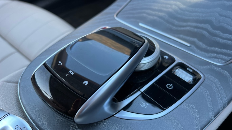 Used Mercedes-Benz E Class 2021 for sale - 76563850: Photo 63