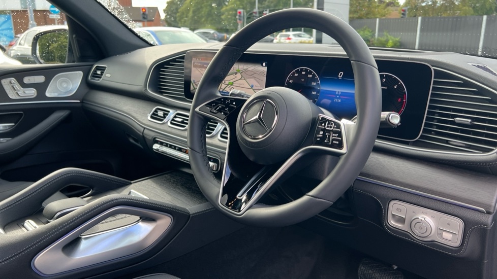 Used Mercedes-Benz GLE 2025 for sale - 76914927: Photo 3